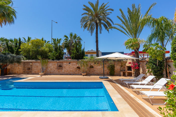 Image No.2-Villa de 4 chambres à vendre à Orihuela