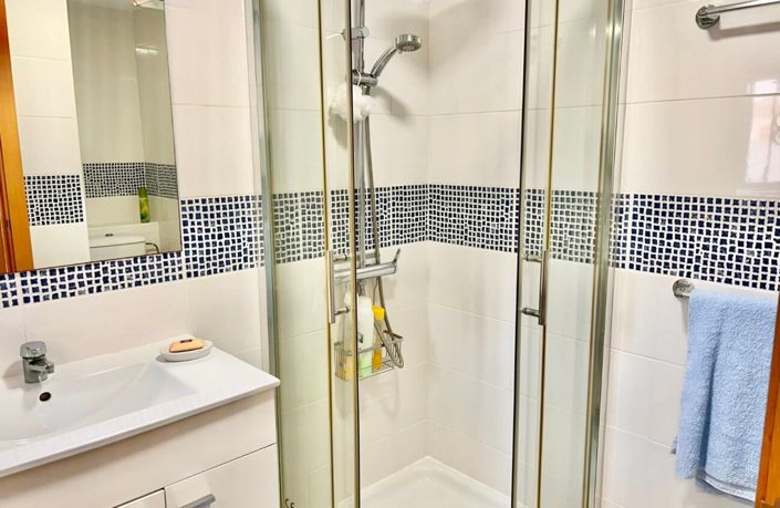 Image No.19-3 Bed Townhouse for sale