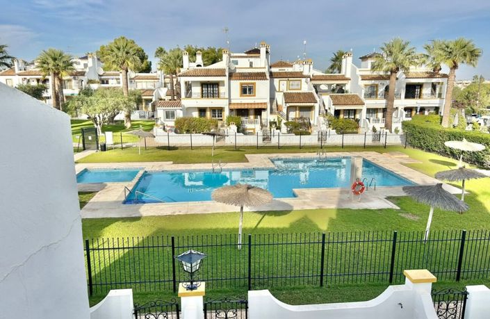 Image No.6-3 Bed Townhouse for sale