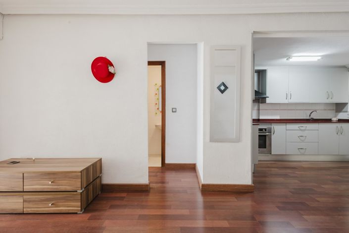 Image No.10-3 Bed Apartment for sale