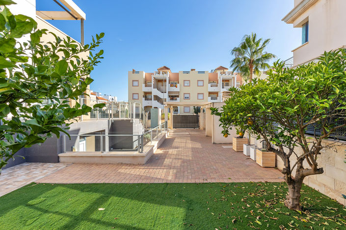 Image No.37-5 Bed Villa for sale