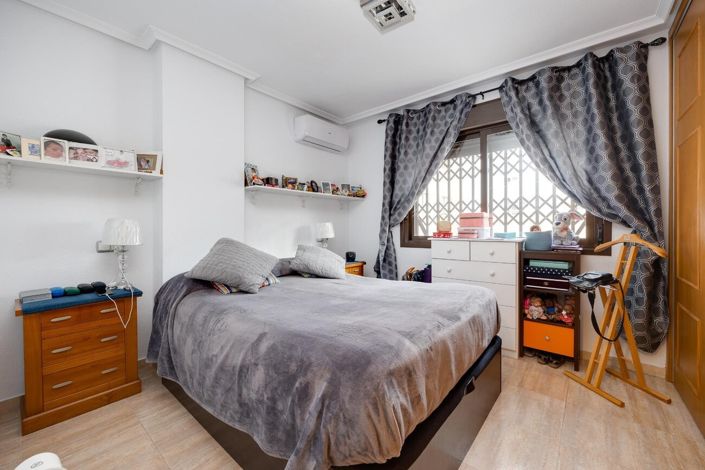 Image No.21-2 Bed Apartment for sale