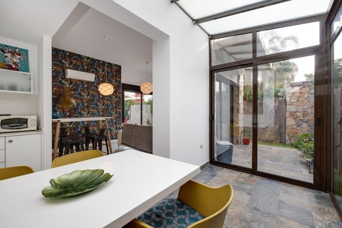 Image No.16-2 Bed Townhouse for sale