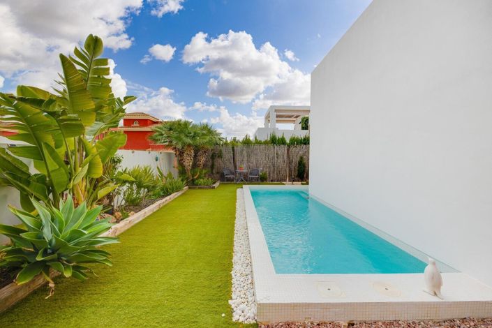 Image No.3-2 Bed Townhouse for sale