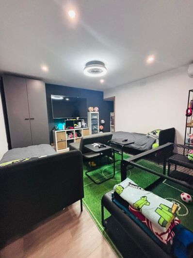 Image No.28-4 Bed Townhouse for sale