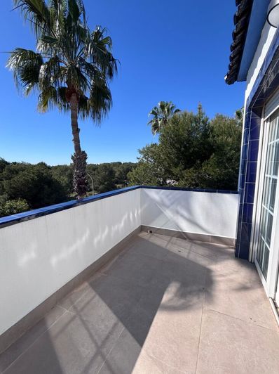 Image No.22-2 Bed Property for sale