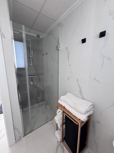 Image No.37-5 Bed Villa for sale