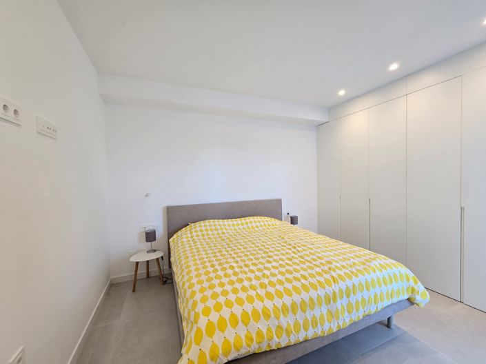 Image No.16-2 Bed Apartment for sale