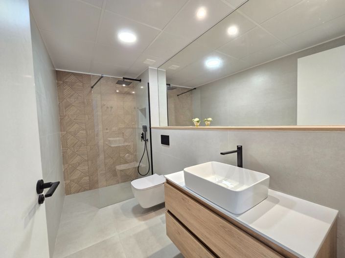 Image No.23-2 Bed Apartment for sale