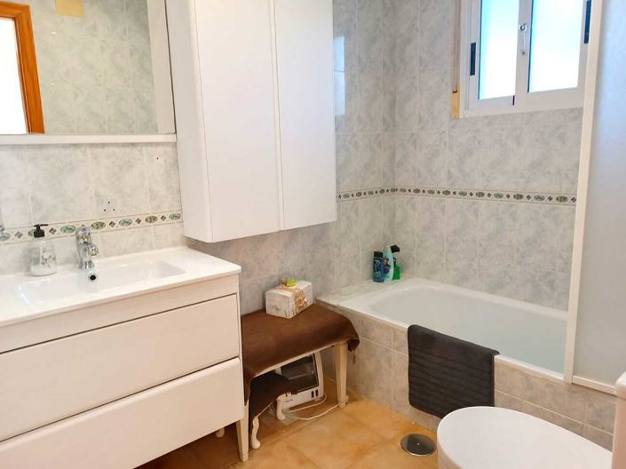 Image No.24-3 Bed Villa for sale