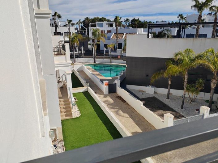 Image No.18-3 Bed Apartment for sale