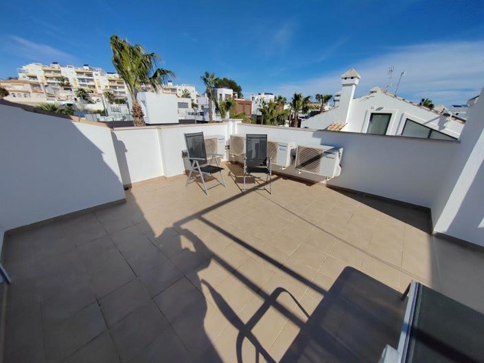 Image No.21-3 Bed Apartment for sale