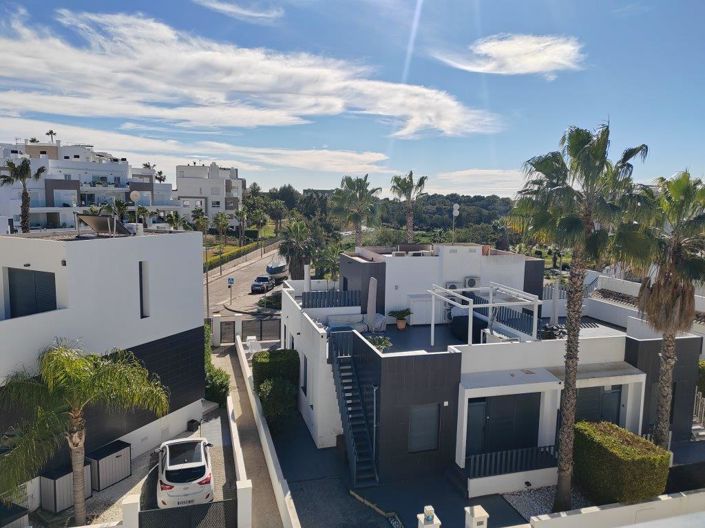 Image No.25-3 Bed Apartment for sale