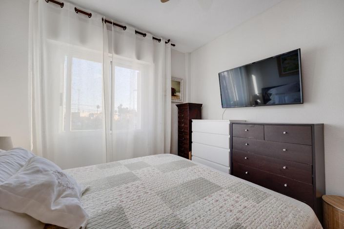 Image No.28-4 Bed Townhouse for sale