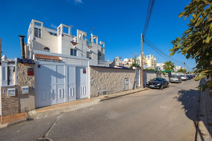 Image No.43-4 Bed Townhouse for sale