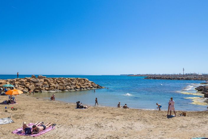 Image No.21-1 Bed Apartment for sale