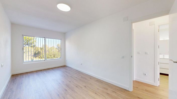 Image No.26-2 Bed Bungalow for sale