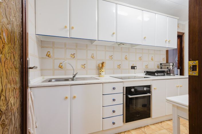 Image No.12-3 Bed Apartment for sale