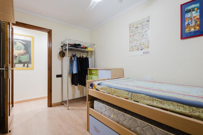 Image No.18-3 Bed Apartment for sale