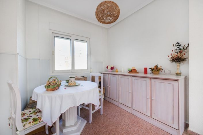 Image No.13-2 Bed Apartment for sale