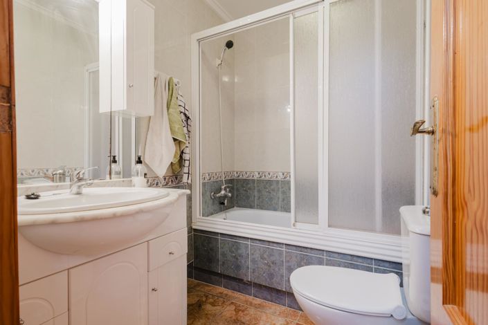 Image No.9-3 Bed Apartment for sale