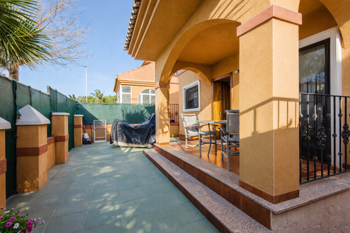 Image No.3-2 Bed Villa for sale