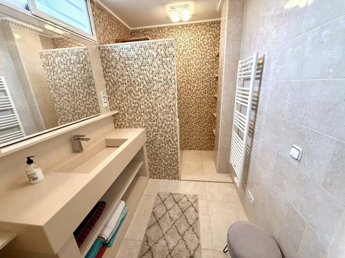Image No.29-4 Bed Villa for sale