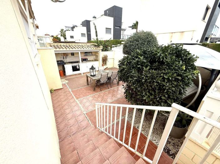 Image No.4-4 Bed Villa for sale