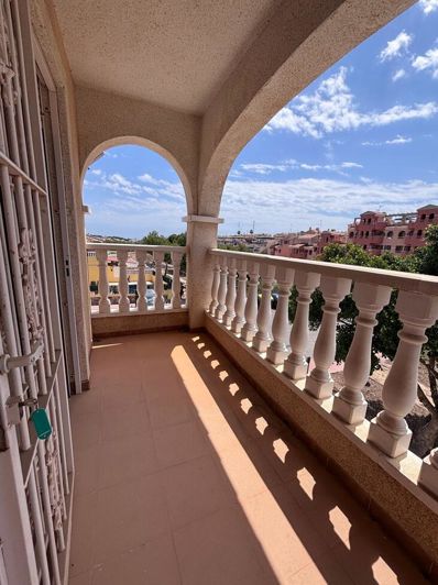 Image No.16-3 Bed Townhouse for sale