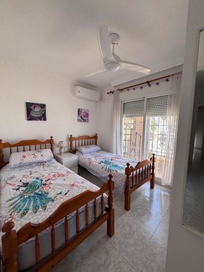 Image No.17-3 Bed Townhouse for sale