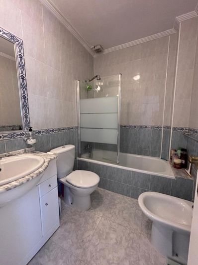 Image No.20-3 Bed Townhouse for sale