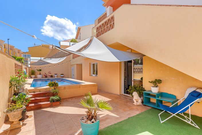 Image No.2-5 Bed Villa for sale