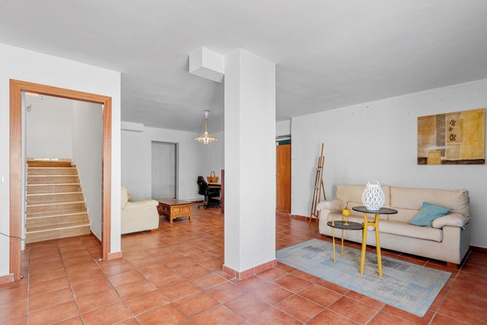 Image No.26-5 Bed Villa for sale