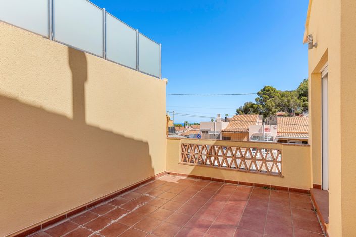 Image No.40-5 Bed Villa for sale