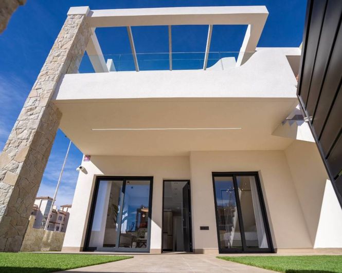Image No.7-3 Bed Townhouse for sale