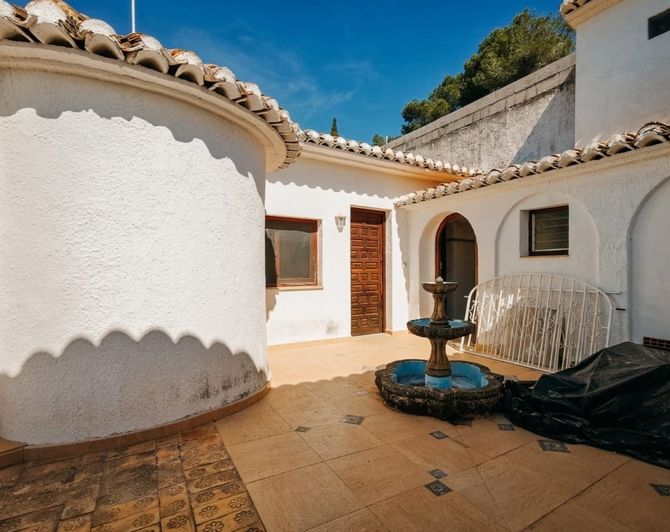 Image No.7-5 Bed Villa for sale