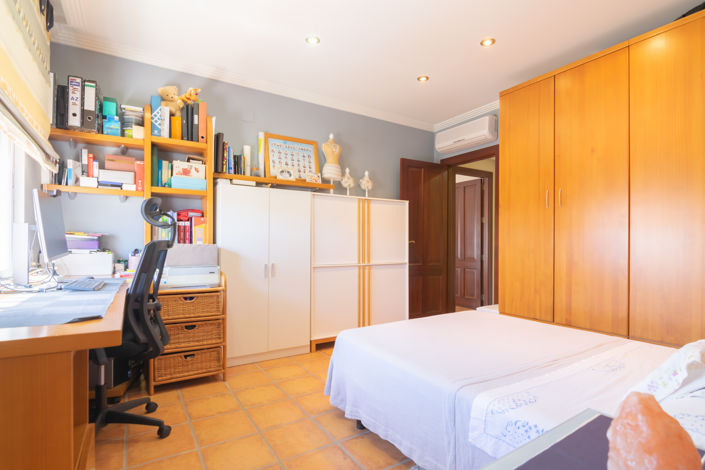 Image No.18-7 Bed Villa for sale