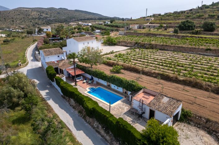 Image No.2-4 Bed Finca for sale