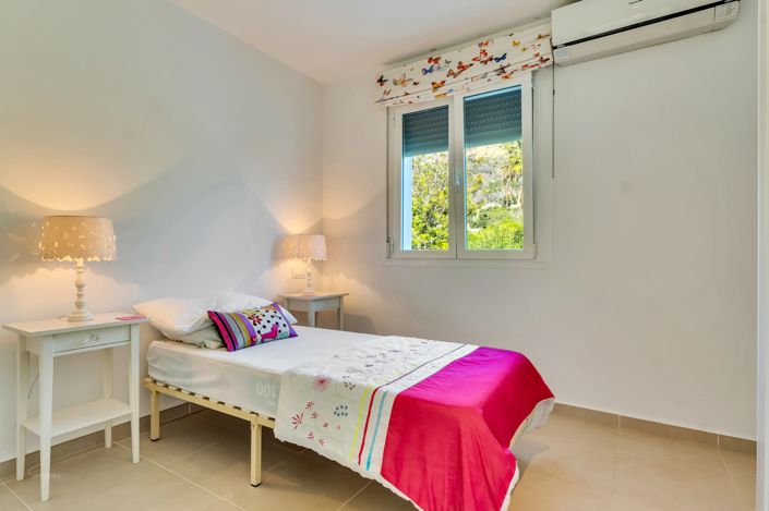 Image No.28-5 Bed Villa for sale