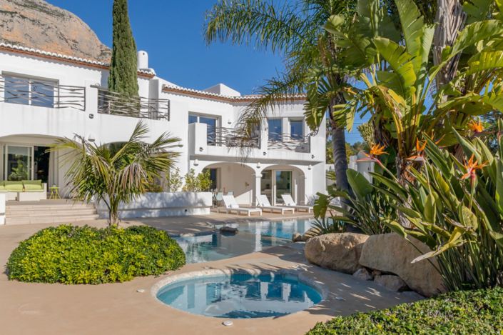 Image No.3-5 Bed Villa for sale