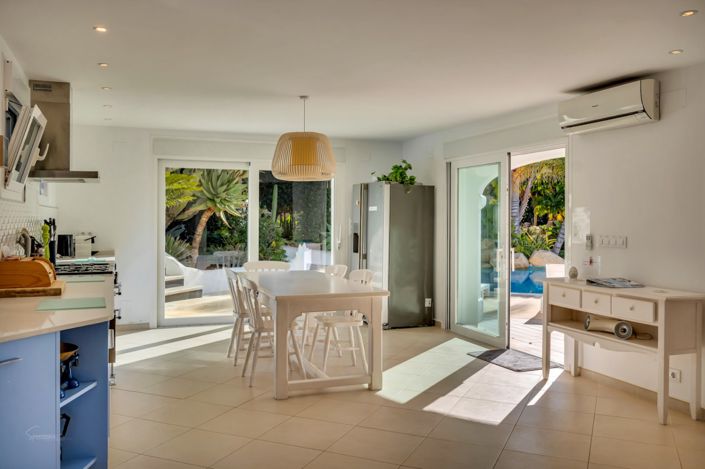 Image No.46-5 Bed Villa for sale