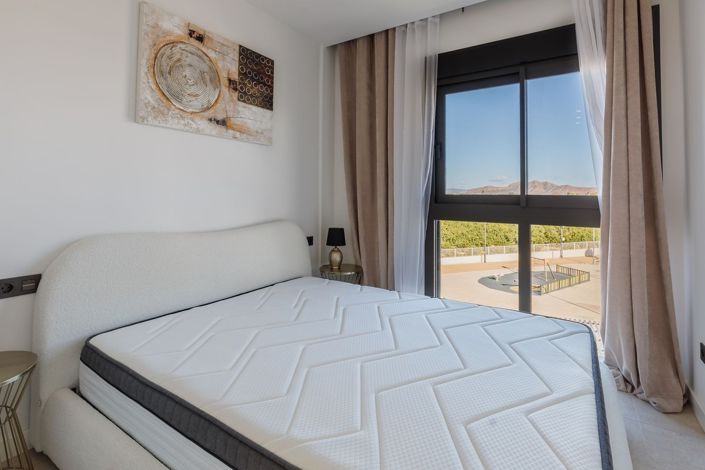 Image No.17-2 Bed Apartment for sale