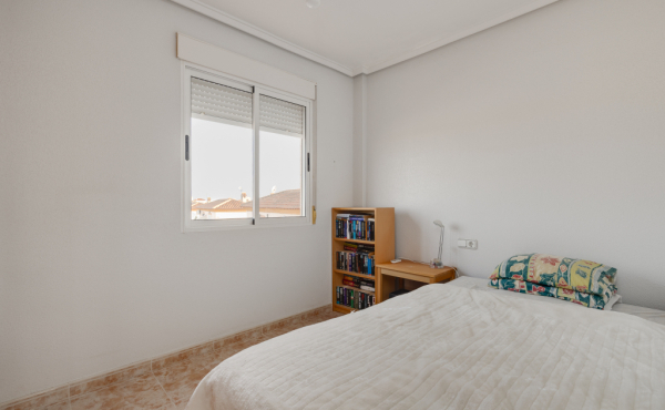 Image No.16-3 Bed Townhouse for sale