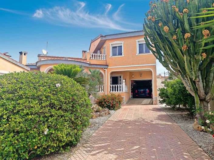 Image No.19-5 Bed Villa for sale