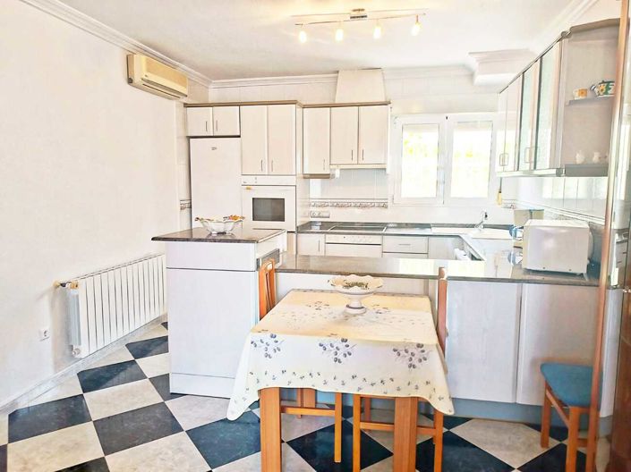 Image No.24-5 Bed Villa for sale