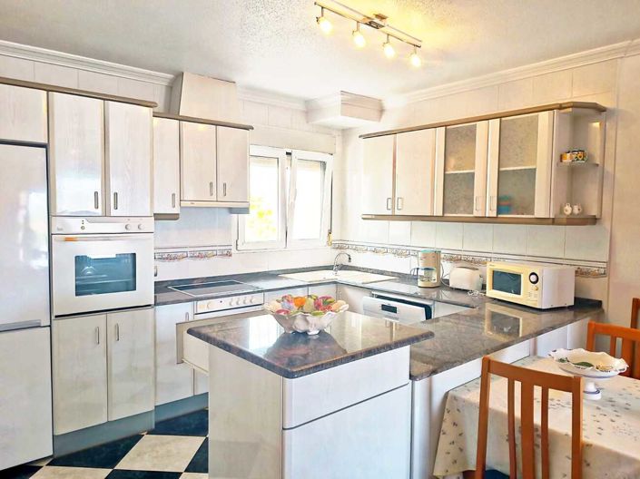 Image No.25-5 Bed Villa for sale