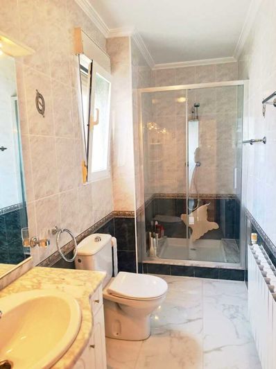 Image No.27-5 Bed Villa for sale