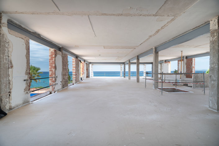 Image No.20-7 Bed Villa for sale