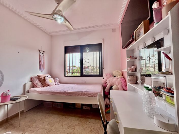 Image No.16-2 Bed Villa for sale