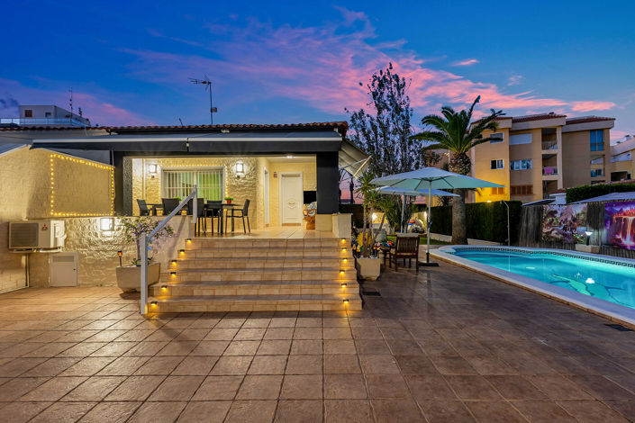 Image No.31-4 Bed Villa for sale